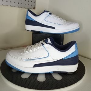 Air Jordan retro 2 low "Midnight Navy"/"UNC" sneakers